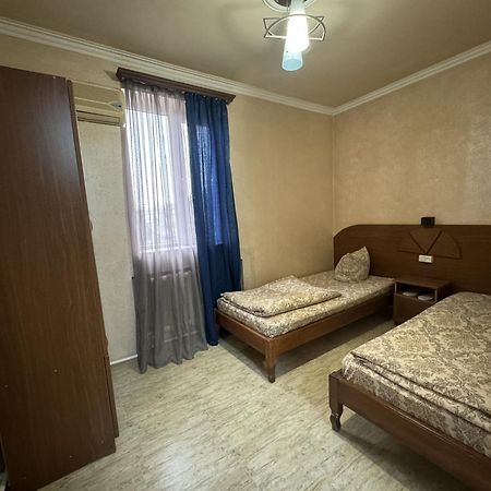 White House Hotel Yerevan Exterior photo